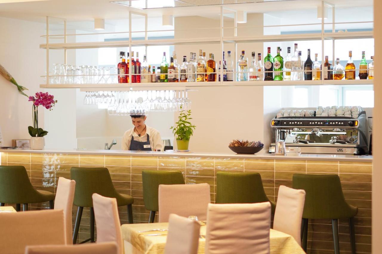 Junior Family Hotel カヴァッリーノ・トレポルティ エクステリア 写真